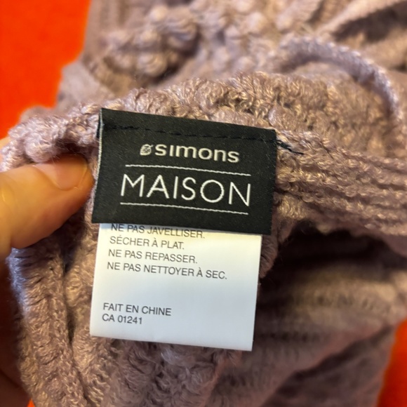 Soft lilac textured knit throw blanket with fringe NWT - Picture 8 of 10